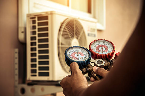 Professional Ac Installation technician working in Natrona Heights, PA